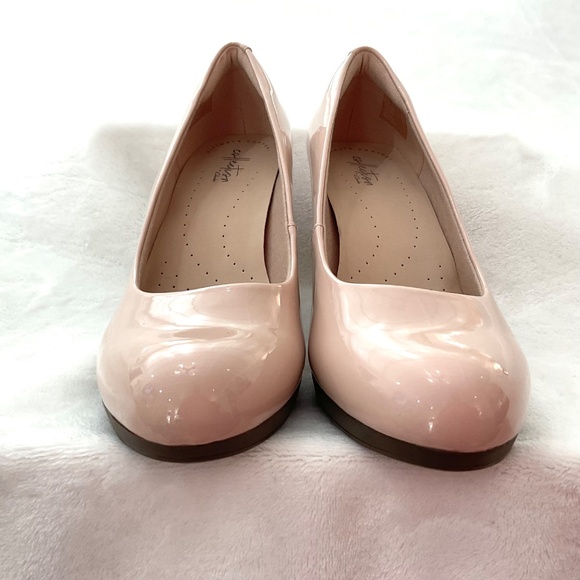 Clarks Adriel Viola Ultimate Comfort Heel Pumps Size  10M - Picture 5 of 13